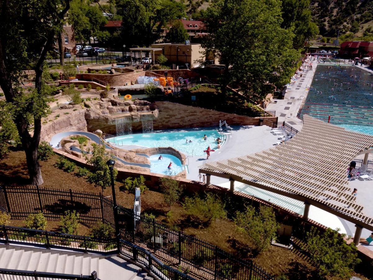 Glenwood Hot Springs Resort Glenwood Springs Exterior photo